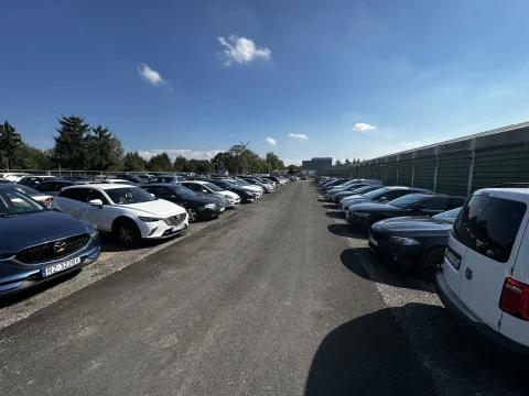 B1 Parking – parking przy lotnisku Kraków Balice, zdjęcie 3