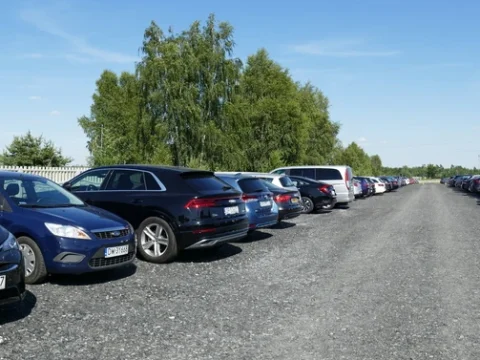 Diza Parking – parking przy lotnisku Katowice Pyrzowice, zdjęcie 2