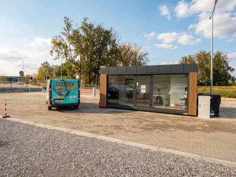 L1 Parking – parking przy lotnisku Kraków Balice, zdjęcie 2