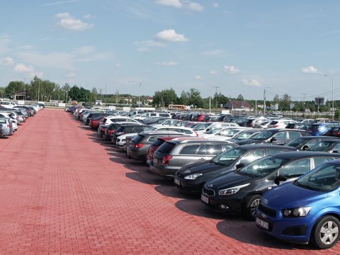 MEGA Parking – parking przy lotnisku Katowice Pyrzowice, zdjęcie 3