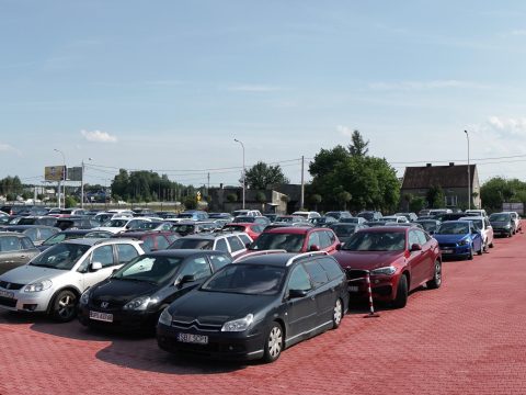 MEGA Parking – parking przy lotnisku Katowice Pyrzowice, zdjęcie 4
