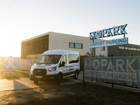 MoPark Airport Parking – parking przy lotnisku Budapeszt, zdjęcie 2