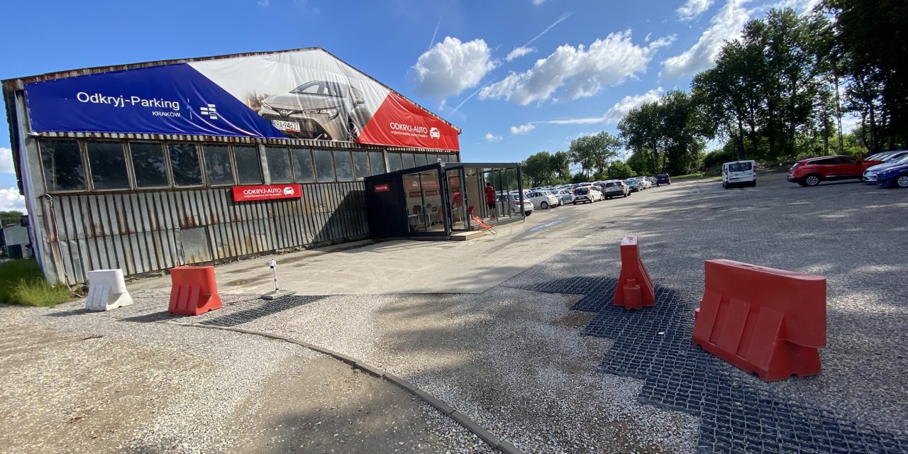 Odkryj-Parking – parking przy lotnisku Kraków Balice