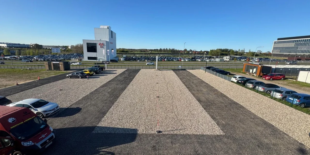 Odlotowy Parking Rębiechowo – parking przy lotnisku Gdańsk