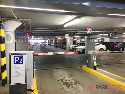 Oficjalny parking Lotnisko Chopina: P2 – parking przy lotnisku Warszawa Chopin, zdjęcie 3