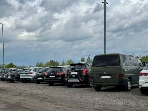 Parking 66 – parking przy lotnisku Katowice Pyrzowice, zdjęcie 2