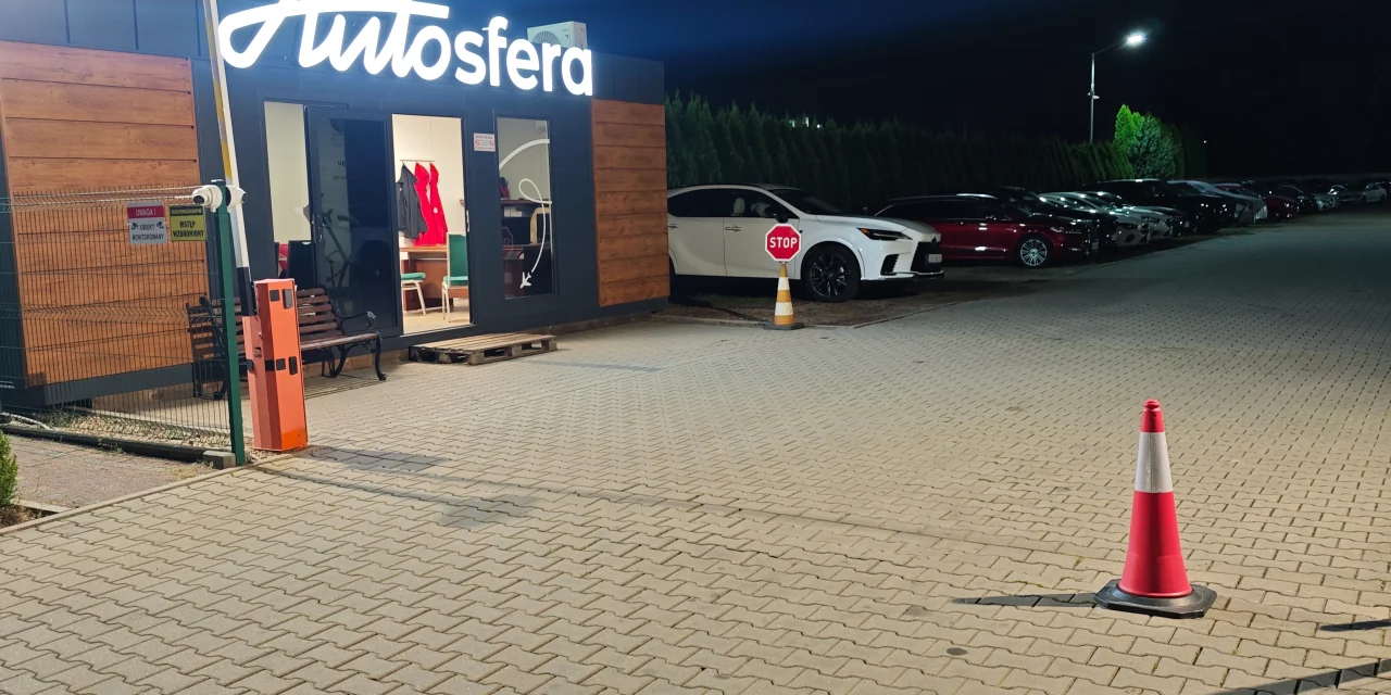 Parking Autosfera – parking przy lotnisku Katowice Pyrzowice