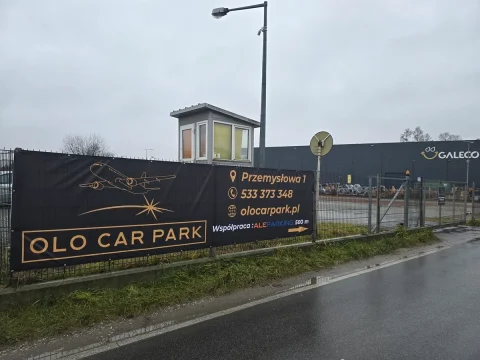 Parking Olo Car Park – parking przy lotnisku Kraków Balice, zdjęcie 4