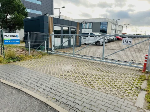 Parking Piątka – parking przy lotnisku Gdańsk, zdjęcie 5