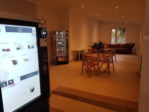 Parking Szyszkowa 39 – parking przy lotnisku Warszawa Chopin, zdjęcie 3