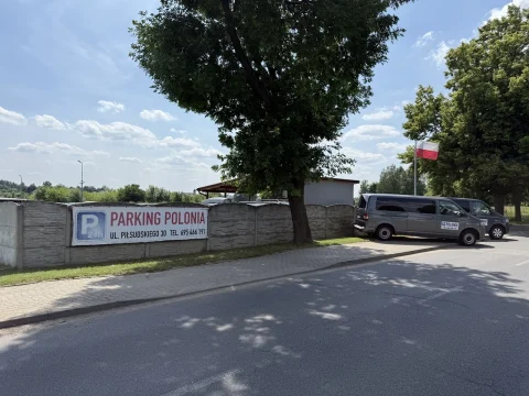 Polonia – parking przy lotnisku Katowice Pyrzowice, zdjęcie 2