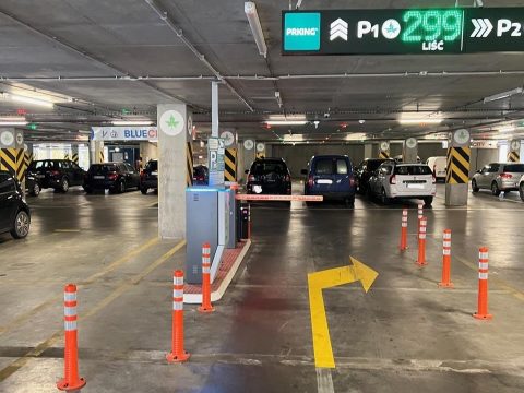 Prking P2 - Okęcie Północ Wielopoziomowy – parking przy lotnisku Warszawa Chopin, zdjęcie 4