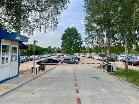 Sky Parking – parking przy lotnisku Kraków Balice, zdjęcie 2