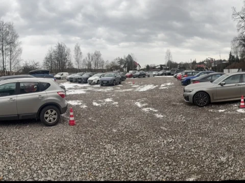 Victory Cars P2 – parking przy lotnisku Kraków Balice, zdjęcie 5