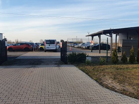 WIZ-PARK – parking przy lotnisku Katowice Pyrzowice, zdjęcie 2