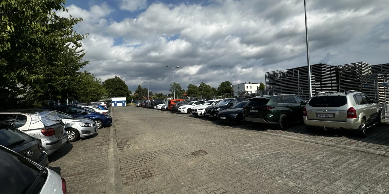 X Parking – parking przy lotnisku Kraków Balice